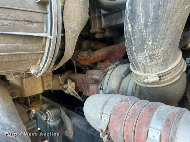 image for item NN9311 2016 Freightliner Cascadia  semi truck