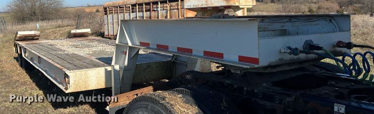 image for item NN9313 1997 Holden HLB 36225  equipment trailer