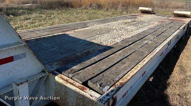 image for item NN9313 1997 Holden HLB 36225  equipment trailer