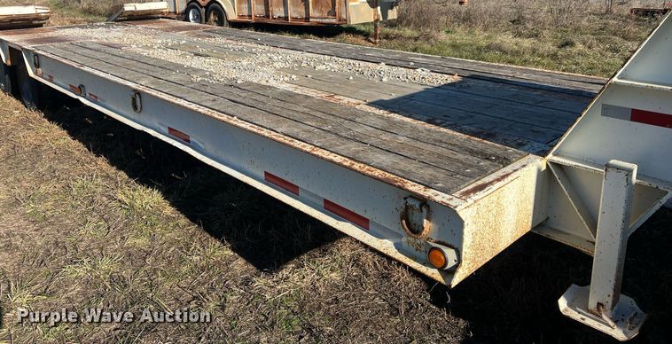 image for item NN9313 1997 Holden HLB 36225  equipment trailer