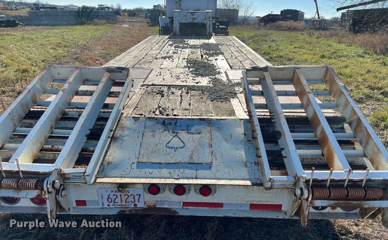 image for item NN9313 1997 Holden HLB 36225  equipment trailer