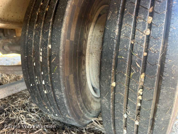 image for item NN9313 1997 Holden HLB 36225  equipment trailer