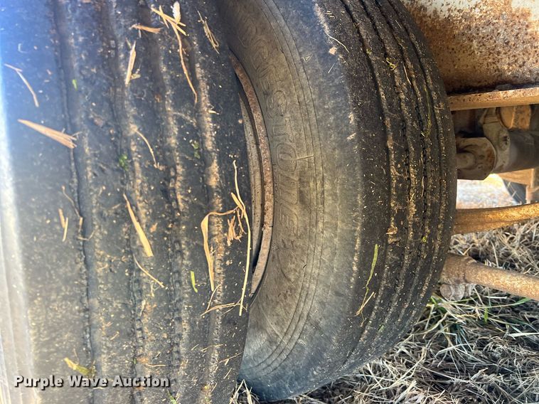 image for item NN9313 1997 Holden HLB 36225  equipment trailer