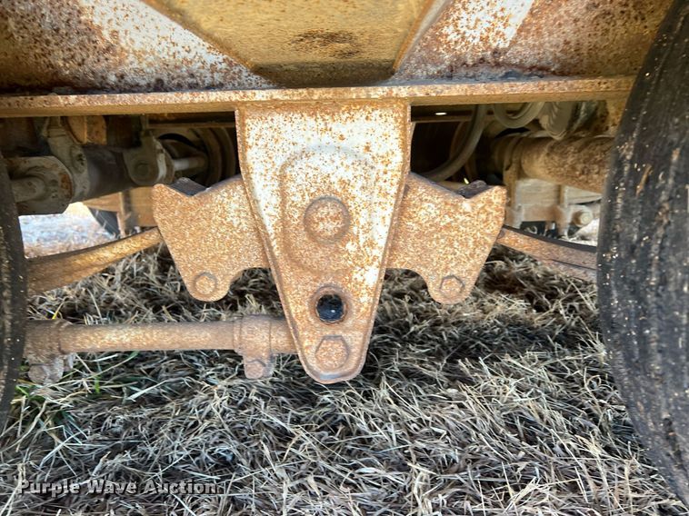 image for item NN9313 1997 Holden HLB 36225  equipment trailer