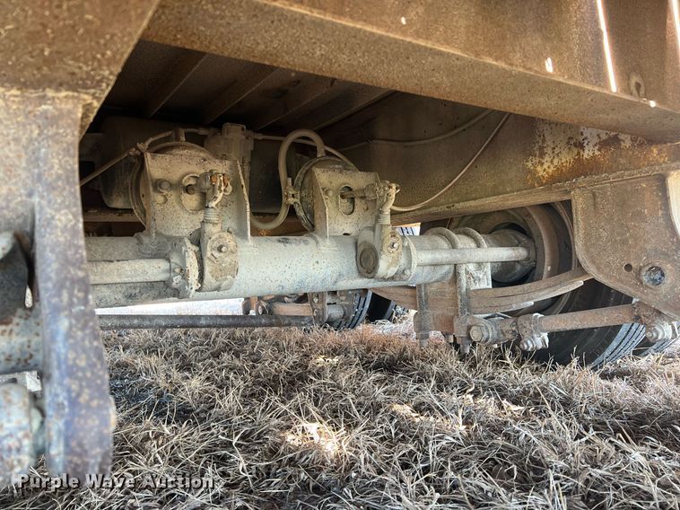 image for item NN9313 1997 Holden HLB 36225  equipment trailer