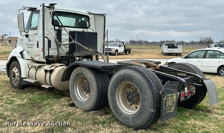 image for item NO9418 2013 International ProStar Plus  semi truck