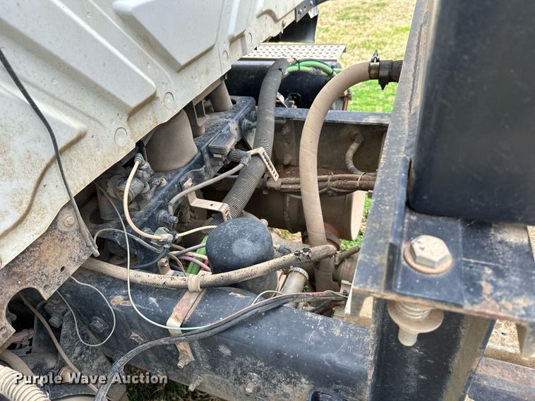 image for item NO9418 2013 International ProStar Plus  semi truck