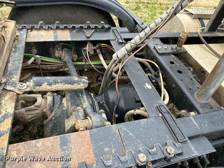 image for item NO9418 2013 International ProStar Plus  semi truck