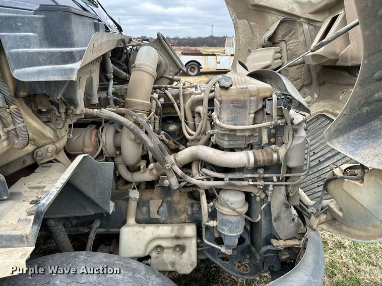 image for item NO9418 2013 International ProStar Plus  semi truck