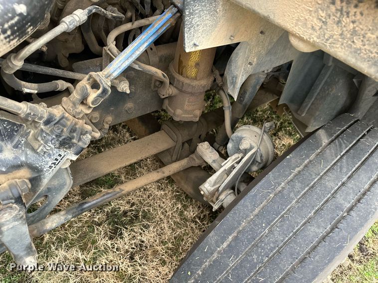 image for item NO9418 2013 International ProStar Plus  semi truck