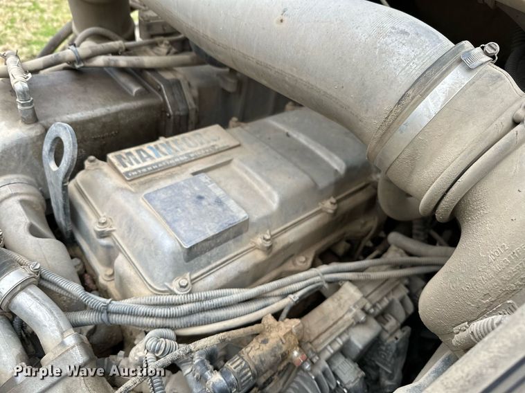 image for item NO9418 2013 International ProStar Plus  semi truck