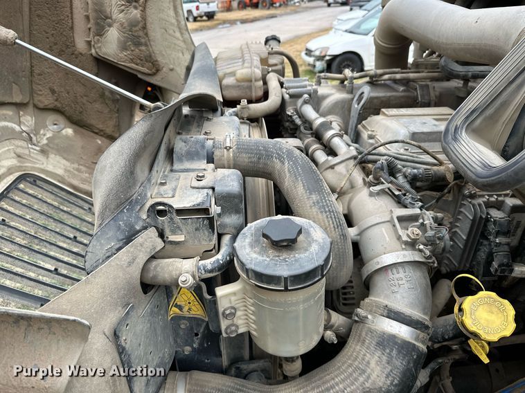 image for item NO9418 2013 International ProStar Plus  semi truck