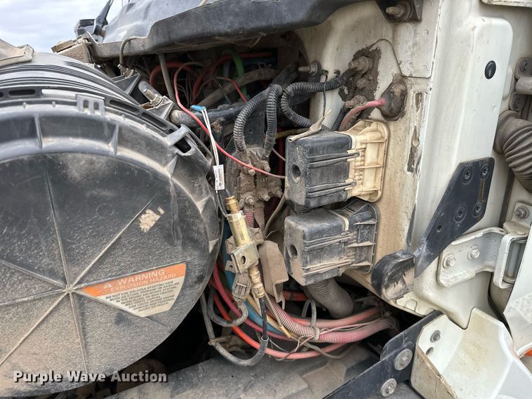 image for item NO9418 2013 International ProStar Plus  semi truck