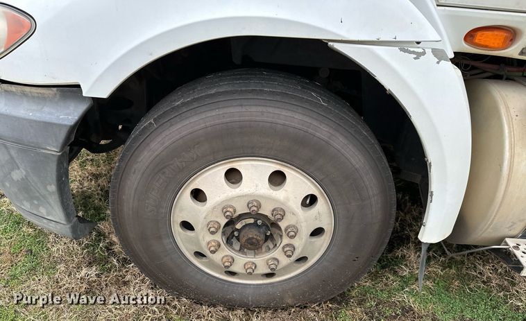 image for item NO9418 2013 International ProStar Plus  semi truck