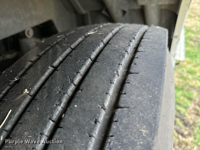 image for item NO9418 2013 International ProStar Plus  semi truck