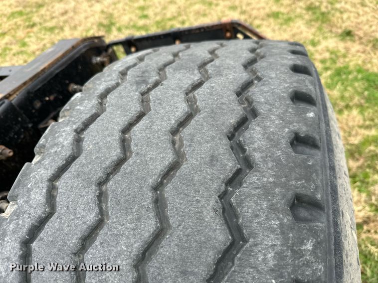 image for item NO9418 2013 International ProStar Plus  semi truck