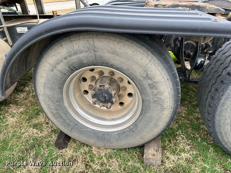 image for item NO9418 2013 International ProStar Plus  semi truck