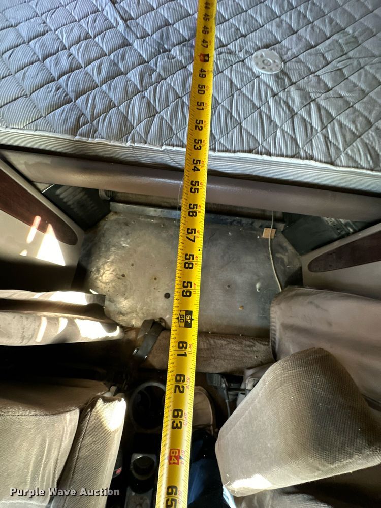 image for item NO9465 2013 Peterbilt 386  semi truck