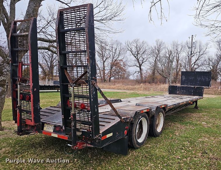 image for item NP9275 1979  drop deck trailer