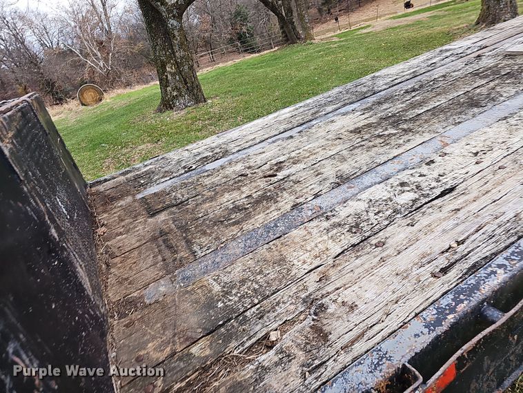 image for item NP9275 1979  drop deck trailer