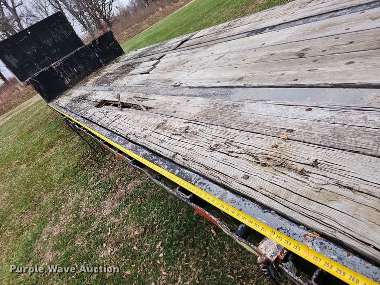 image for item NP9275 1979  drop deck trailer