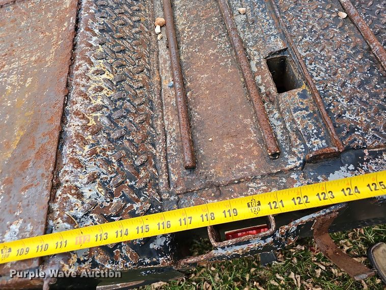 image for item NP9275 1979  drop deck trailer