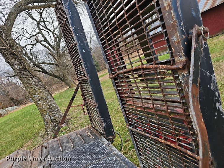 image for item NP9275 1979  drop deck trailer