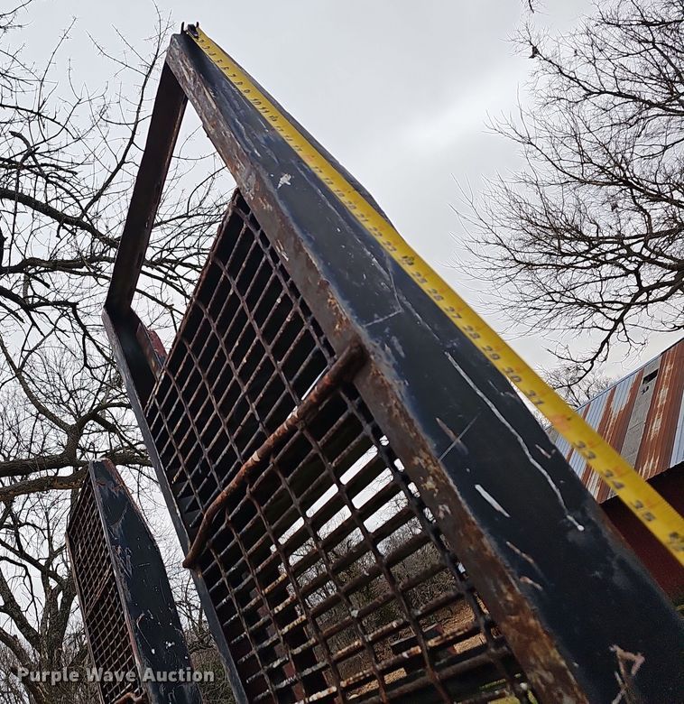 image for item NP9275 1979  drop deck trailer