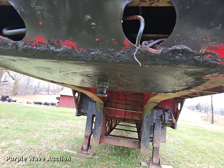 image for item NP9275 1979  drop deck trailer