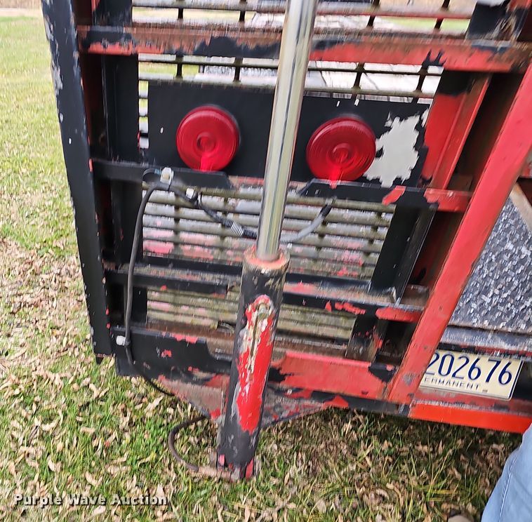 image for item NP9275 1979  drop deck trailer