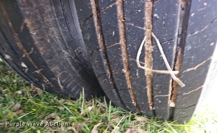 image for item NP9275 1979  drop deck trailer