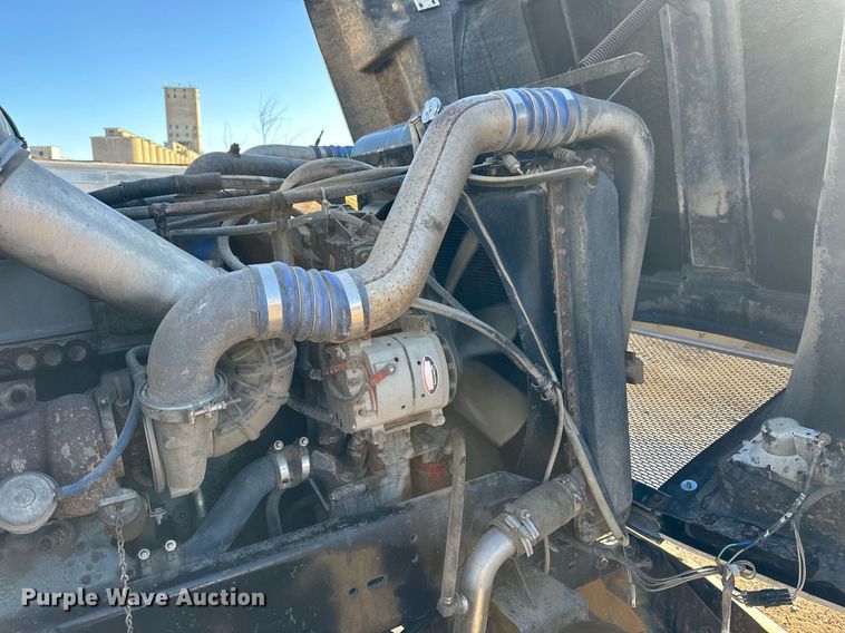 image for item NS9052 2000 Freightliner  dump truck