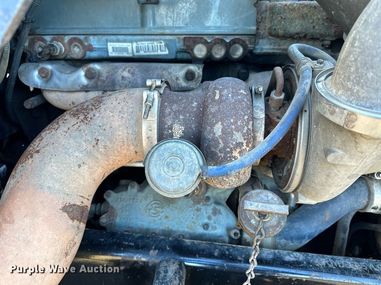 image for item NS9052 2000 Freightliner  dump truck