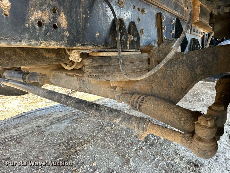 image for item NS9052 2000 Freightliner  dump truck