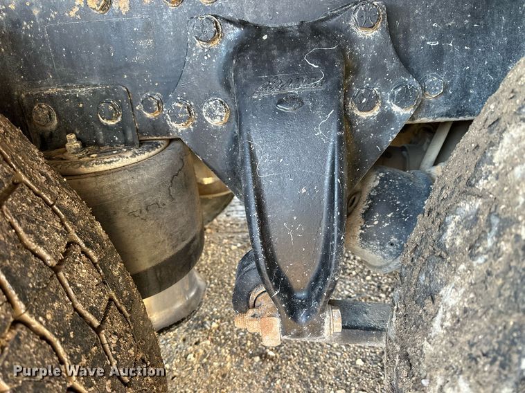 image for item NS9052 2000 Freightliner  dump truck