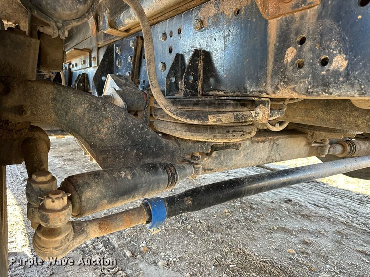 image for item NS9052 2000 Freightliner  dump truck