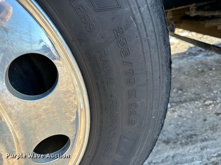 image for item NS9052 2000 Freightliner  dump truck