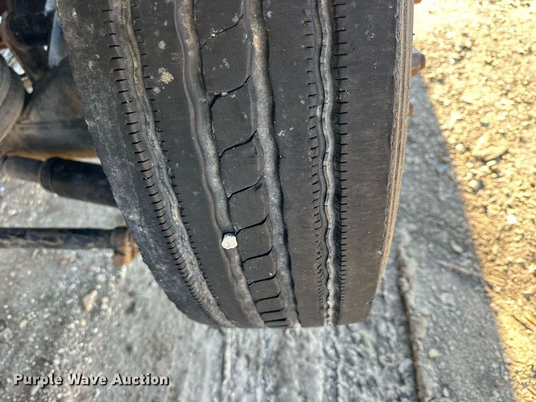 image for item NS9052 2000 Freightliner  dump truck