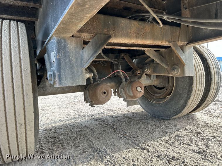 image for item NS9071 1998 Wabash  flatbed trailer