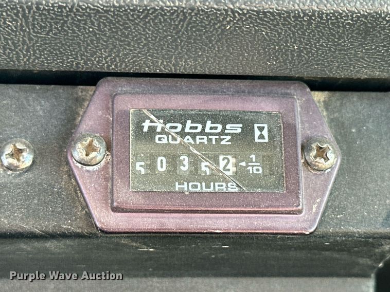 image for item NS9072 2000 GMC C7500  utility / service truck