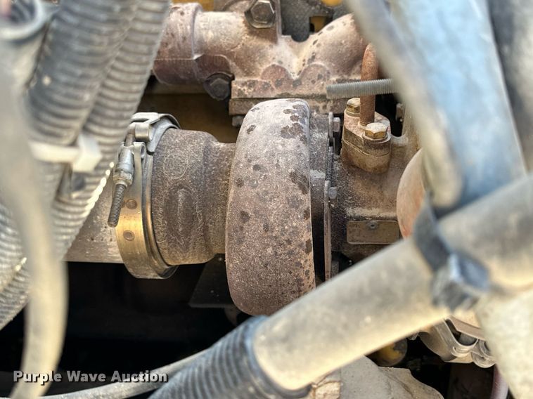 image for item NS9072 2000 GMC C7500  utility / service truck