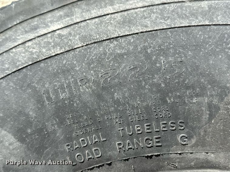 image for item NS9072 2000 GMC C7500  utility / service truck