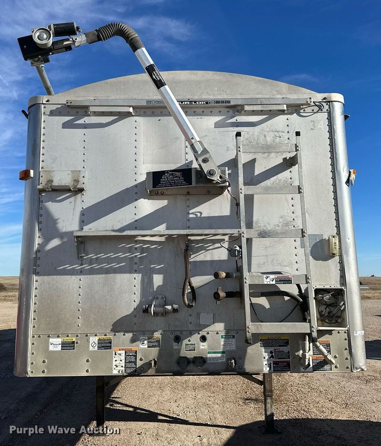 image for item NS9103 2008 Wilson DWG-550WB  walking floor trailer