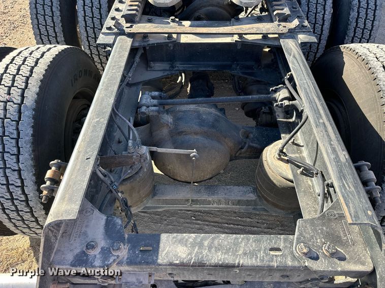 image for item NS9105 2017 Kenworth T660  semi truck