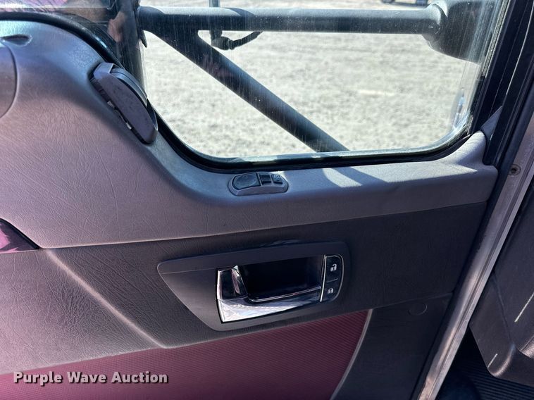 image for item NS9105 2017 Kenworth T660  semi truck