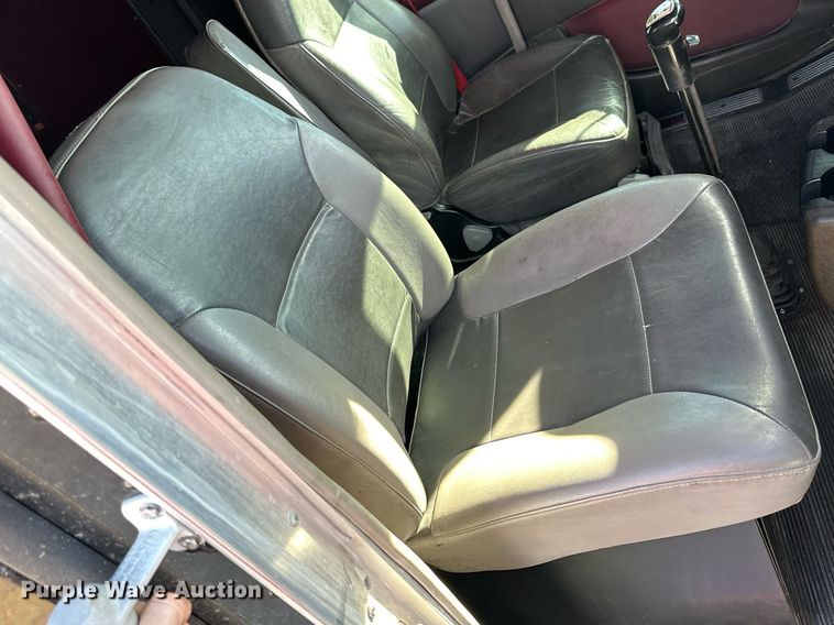 image for item NS9105 2017 Kenworth T660  semi truck