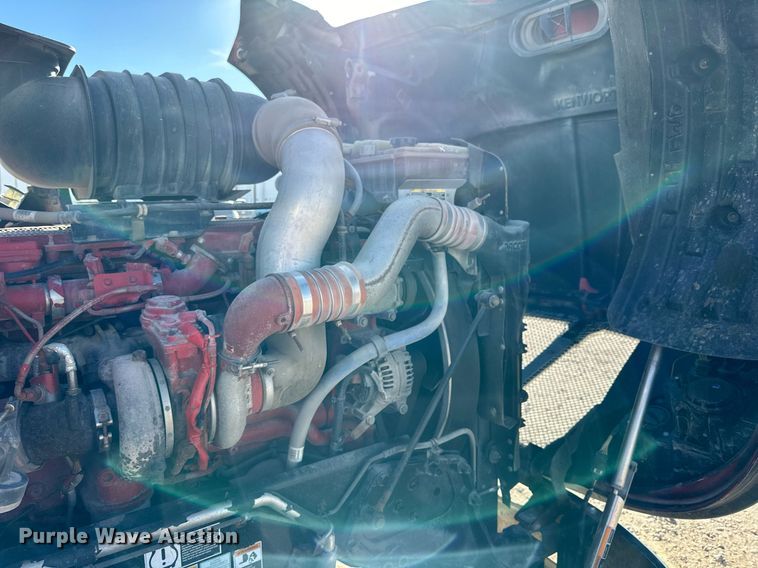 image for item NS9105 2017 Kenworth T660  semi truck