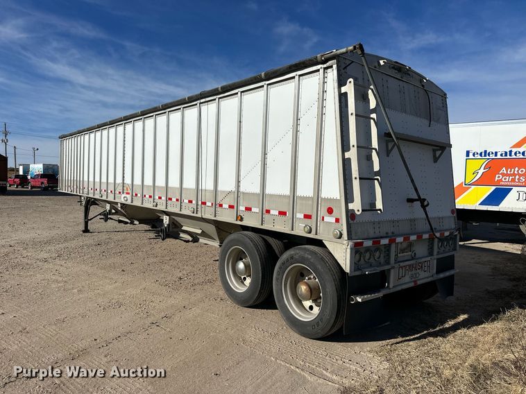 image for item NS9106 2002 Cornhusker 800  grain trailer