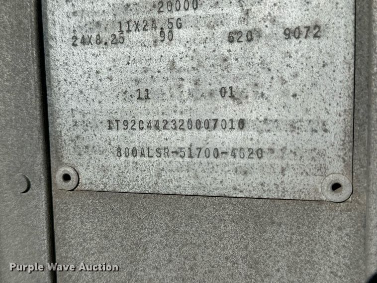 image for item NS9106 2002 Cornhusker 800  grain trailer