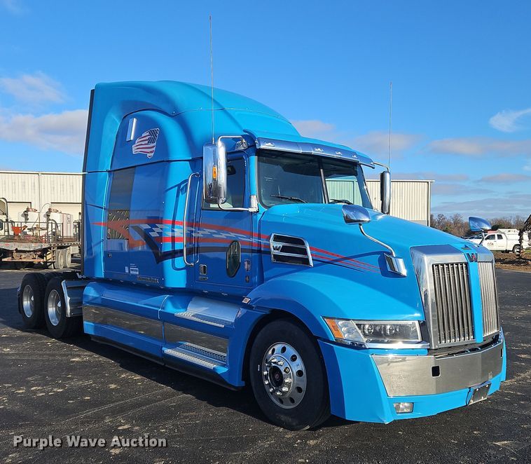 image for item NZ9111 2020 Western Star 5700XE  semi truck